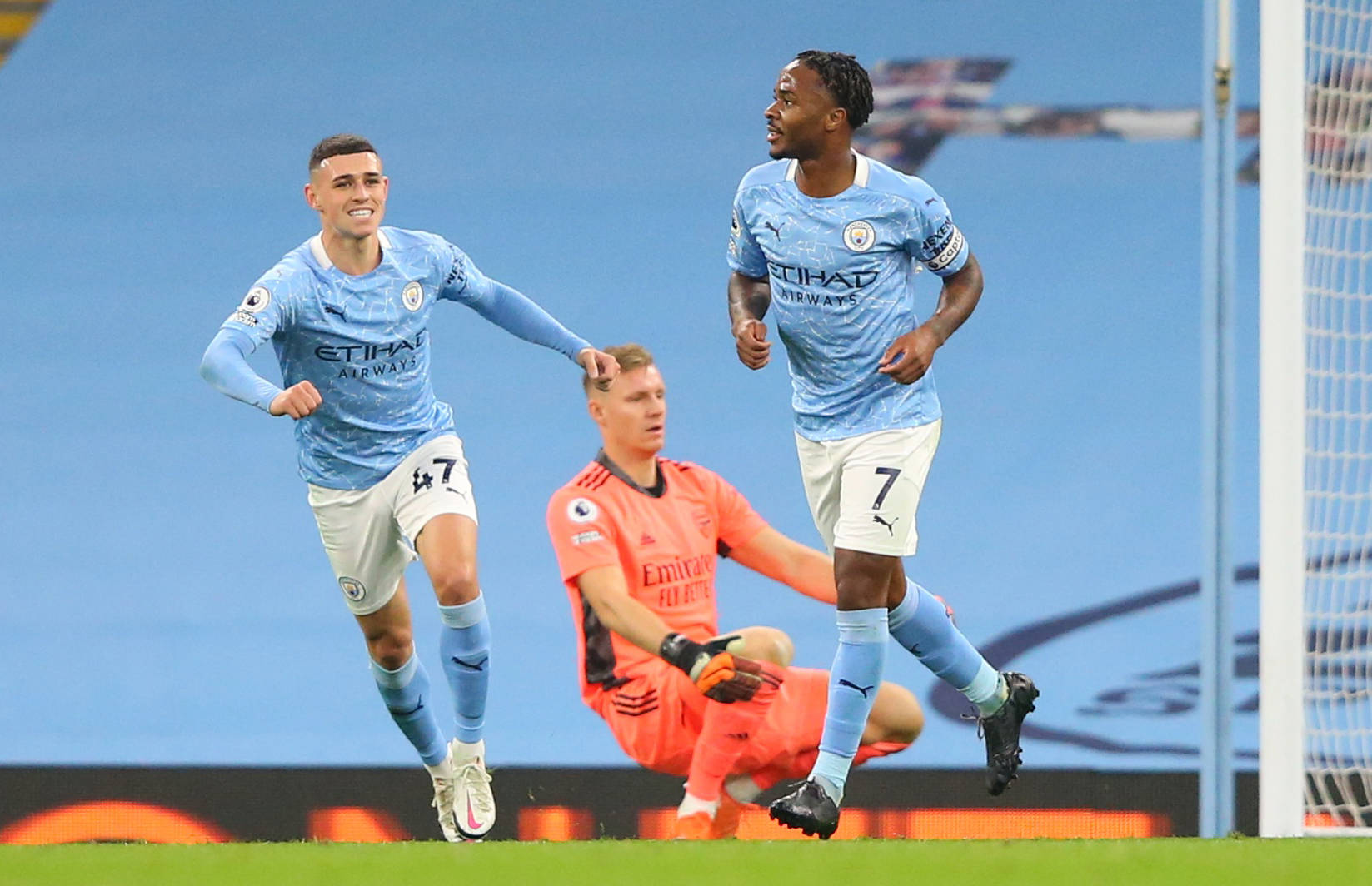 率先攻入一 率先攻入一